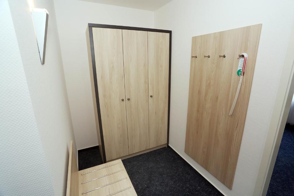 Hotel 7 Saeulen Gmbh Дессау Номер фото